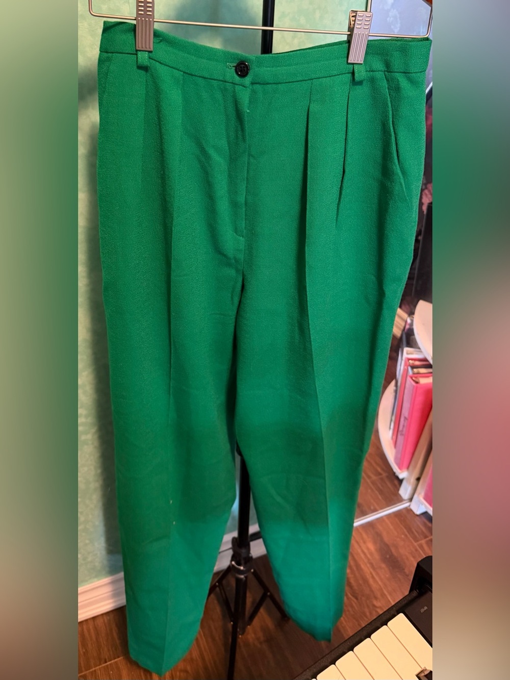 ✨🍃Vintage Louben Trousers- 100% Virgin Wool Beautiful Vibrant Green